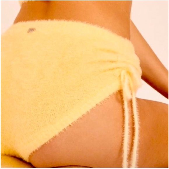 FOR LOVE AND LEMONS FIONA YELLOW FUZZY RUCHED SIDE SLEEP SHORTS UNDERWEAR - Picture 9 of 10